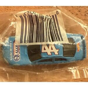 2000 HOT WHEELS #44 ‎ PETTY DODGE INTREPID GENERAL MILLS BUGLES PROMO NIP